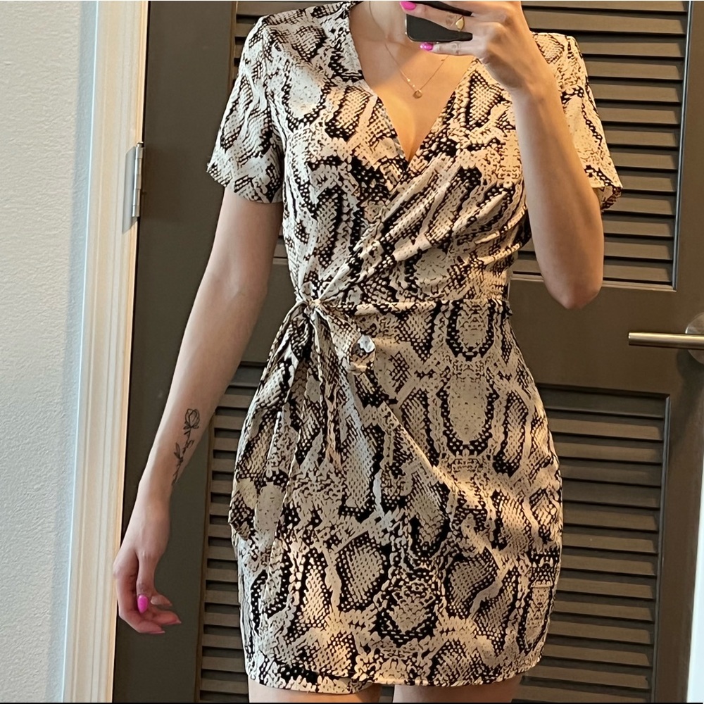 Snakeprimt dress